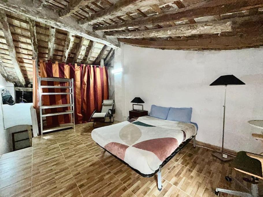 Privatunterkunft In Historic House